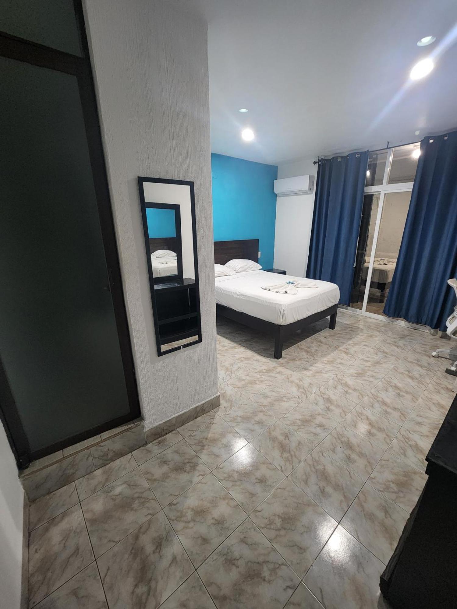 Hotel Turquesa Playa del Carmen Exteriér fotografie