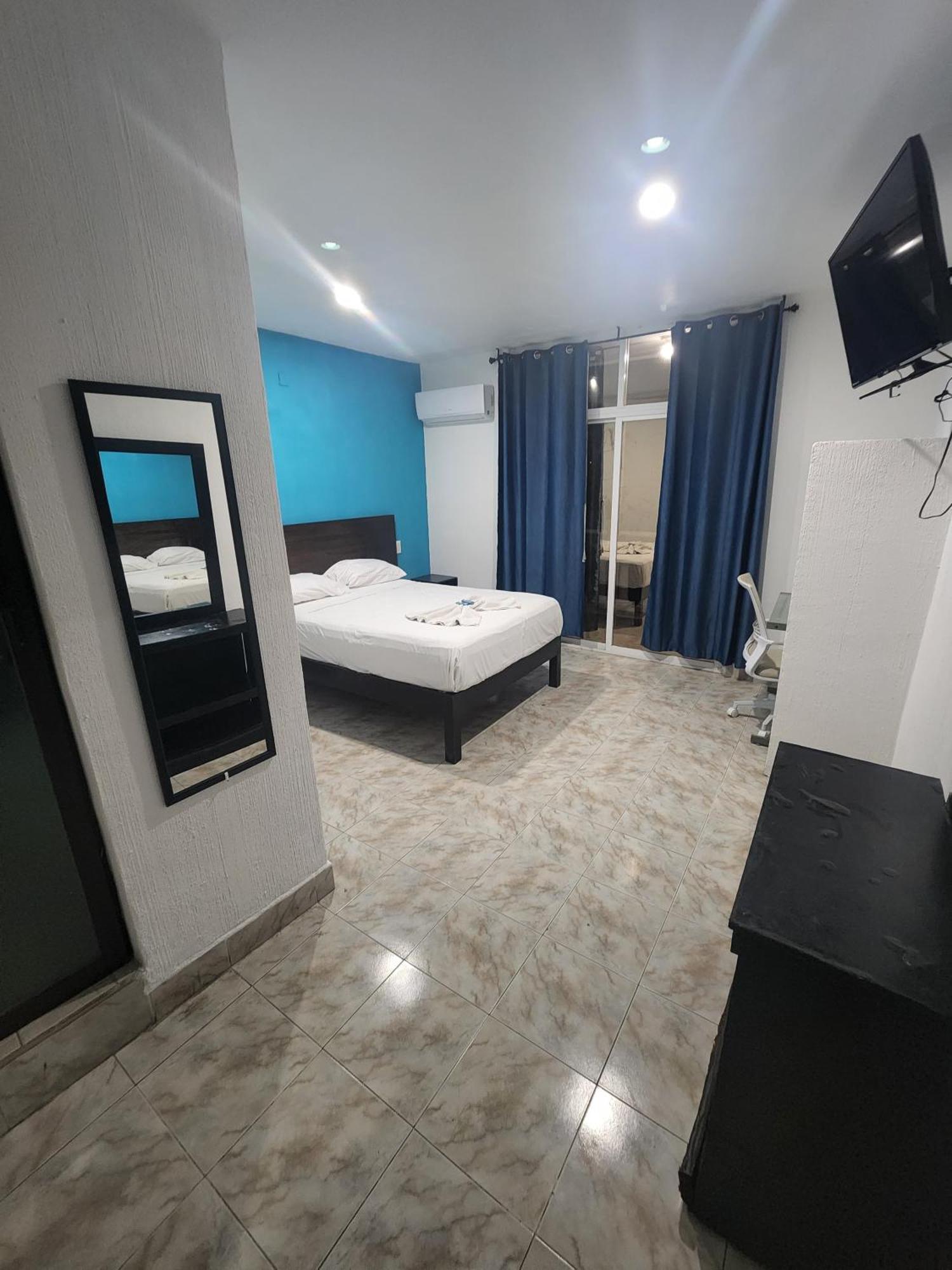 Hotel Turquesa Playa del Carmen Exteriér fotografie